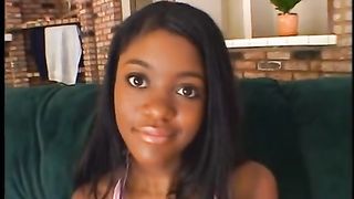 Dea Negra Bella Giovane E Dolce Scoppa E Succhia Bene Il Cazzo