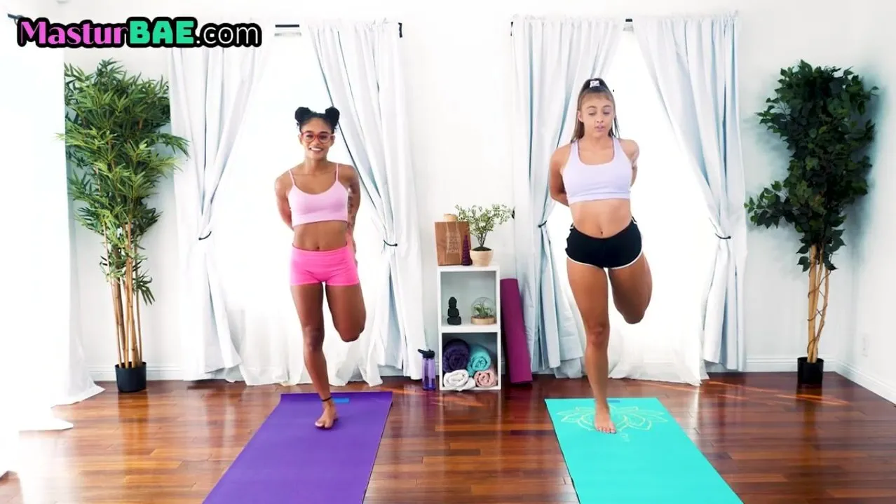 Ebony Aerobics Porn - Free MASTURBAE - Tiny black yoga lesbo stretches in advance of scissoring  Porn Video - Ebony 8