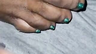 Cum Discharged On Black Sparkley Green Toes And Feet