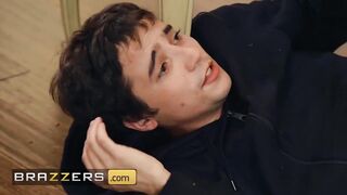 Brazzers - Layton Benton's Valentine's Day Is Bad, Her Hubby's At Work & Ricky Breaks Into Her Home