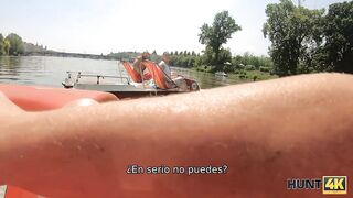 HUNT4K. Coqueta dama con formas naturales obtiene buen dinero