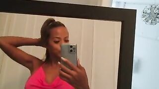 Miiana - Je me fait sodomiser par le livreur -100% réel