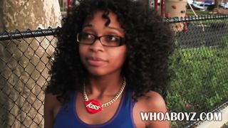 Bootylicious Ebony Babe having a Nice Oral Session