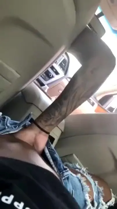 404px x 720px - Free FINGERING HIS GIRL IN THE CAR Porn Video - Ebony 8