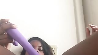 Slim Chick Squirts from her Pretty Pussy