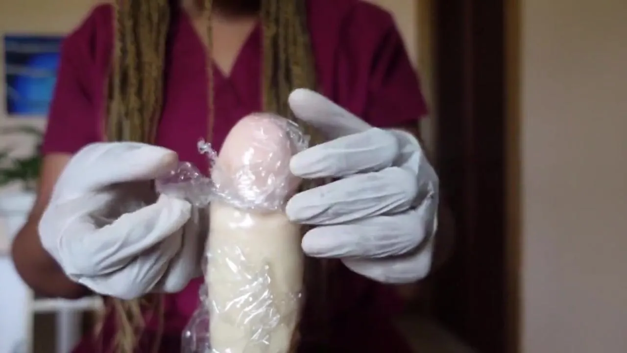 1280px x 720px - Free ASMR Jamaican Nurse Cleans Dick + Latex Gloves Tugjob Porn Video -  Ebony 8