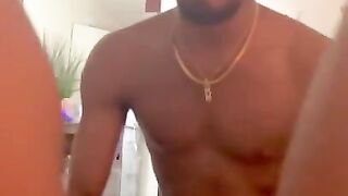 Presidentlee eating Pinkcreamyqueen twat and then gets her to cream