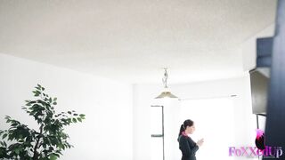 Breasty Duett Jenna Foxx and Nickey Huntsman Eat and Rub Their Moist Muffs!