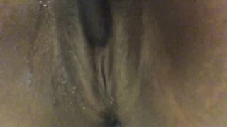 Black teen creams and squirt on fingers
