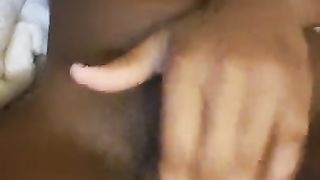 Ebony Fingering herself before Bed