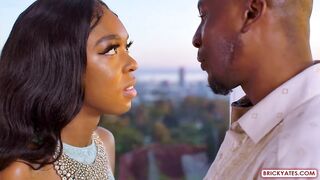 Munro Blaxxx is having casual sex in the midst of the day and enjoying it a lot