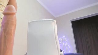 geile aziatische slet in leuk rokje