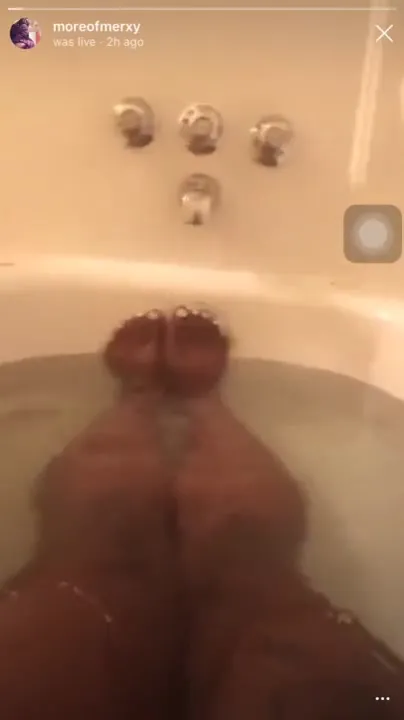 Free Nip Slip on IG Live in Bathtub Porn Video - Ebony 8