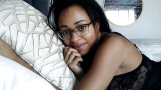 Beautiful Cutie – Wake & Bate (Anya Ivy)