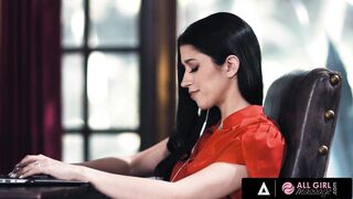 ALL GAL MASSAGE - Hot Black Pleasures Her Busy Wife Underneath Table In Advance Of Licking Her Twat