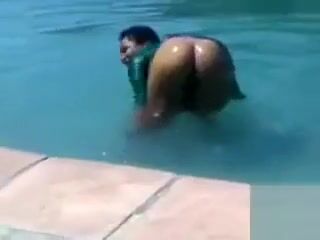 Free Ebony babes swimming and pissing in the pool Porn Video - Ebony 8