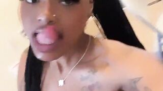 Tenomtongue twirls her tongue around like a fan
