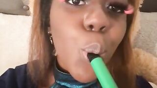 Baddie Black Smokin' Vape