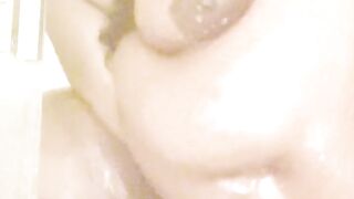 Breezy Excitement Takes A Hawt Booty Soapy Shower And Let U See Baby