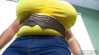 Most Good of Breasts & Tugs: Roxi Red