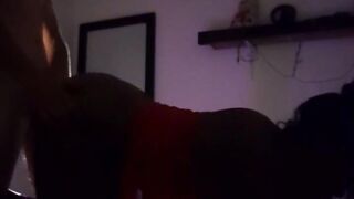 Exclusiva cogida con morena en perrito a poca luz angulo two