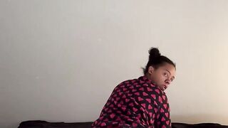 BLACK mother I'd like to fuck pillow humping CLIMAX