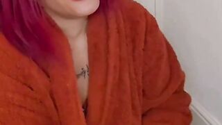 AGED COUGAR GOD FOOT WORSHIP FEMALE-DOMINATOR JOI With hirsute twat! (FULL VID ON OF @LEX-LEE)