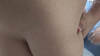 large booty lalin girl lets me smack her cunt