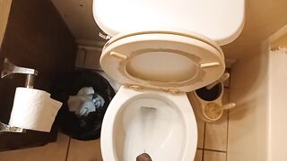 ????????????????????PISSING IN SLOW MOTION!????????????????????