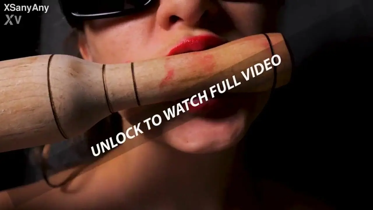 Free 517 THE MAJORITY BANGING BLOW JOB EVER! RED LIPSTICK IS MESSIFUL!  XSANYANY Porn Video - Ebony 8