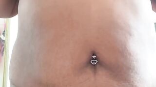 thick goth baddie widening it open for dad