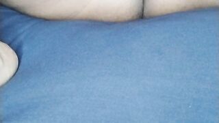 Aubree millian makes herself cum