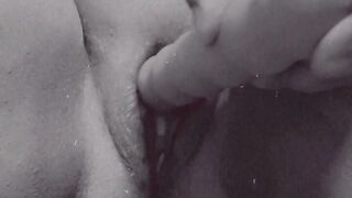 Early morning with my sex toy made me cream and squirt ????????