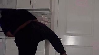 Rubbing My LOVE BUTTON On My Kitchen Counter 'coz I’m BORED!