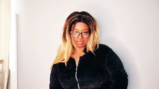 big beautiful woman mother i'd like to fuck with glasses plays with a sextoy and gets excited in private movie