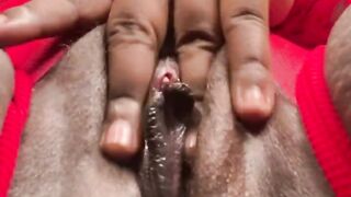 Close up cunt rubbing