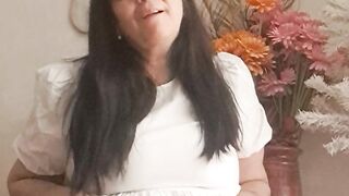 Ally desires to watch my older and hirsute twat, it turns him on a lot