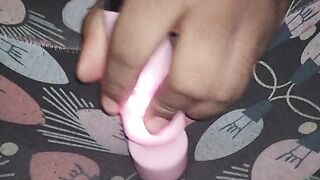 College Beauty Sneaks Into Roommates Room and Squirts