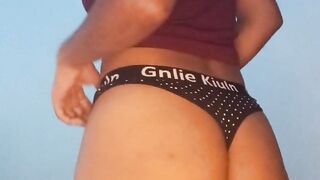 EXCITED SLUT SHOW U HOW FINGER HER VAGINA PT.1