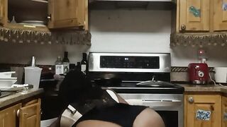 #Detroitsoprah #Xanthishine #docktashine313 In the kitchen