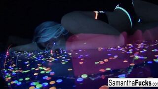 Sexy blond rubs her cunt