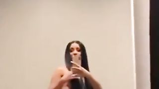 CARDI B FULL NUDE STROKING HER PUSSY