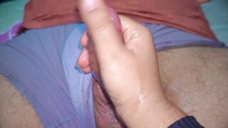 I have a fun watching his penis get so hard and palpitating, I'm dying to watch him cum in my hands