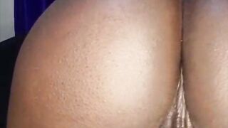 Watch how my hawt ebony body works