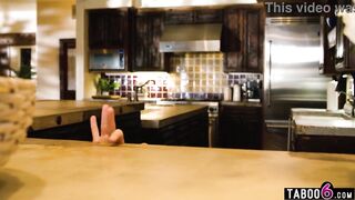 Giant boobs Black woman perved on by her mother I'd like to fuck neighbour Siri Dahl