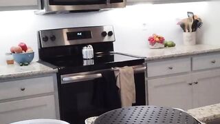 Black Kara Kiss cooks for u- Alluring Chicken Wings