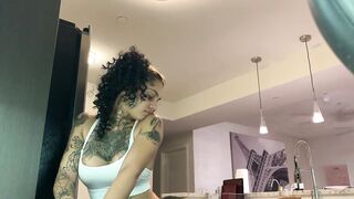Screwing a Hot Tatted Latin chick in my Kitchen
