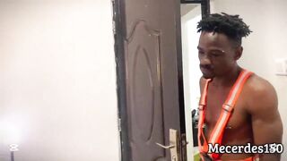 Black Bangs Her Large Penis Bodyguard