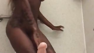 Ebony Goddess Blac Harley best Riding ever on Didldo in Bubble Bath