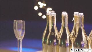 VIXEN Breathtaking hottie screwed outdoors